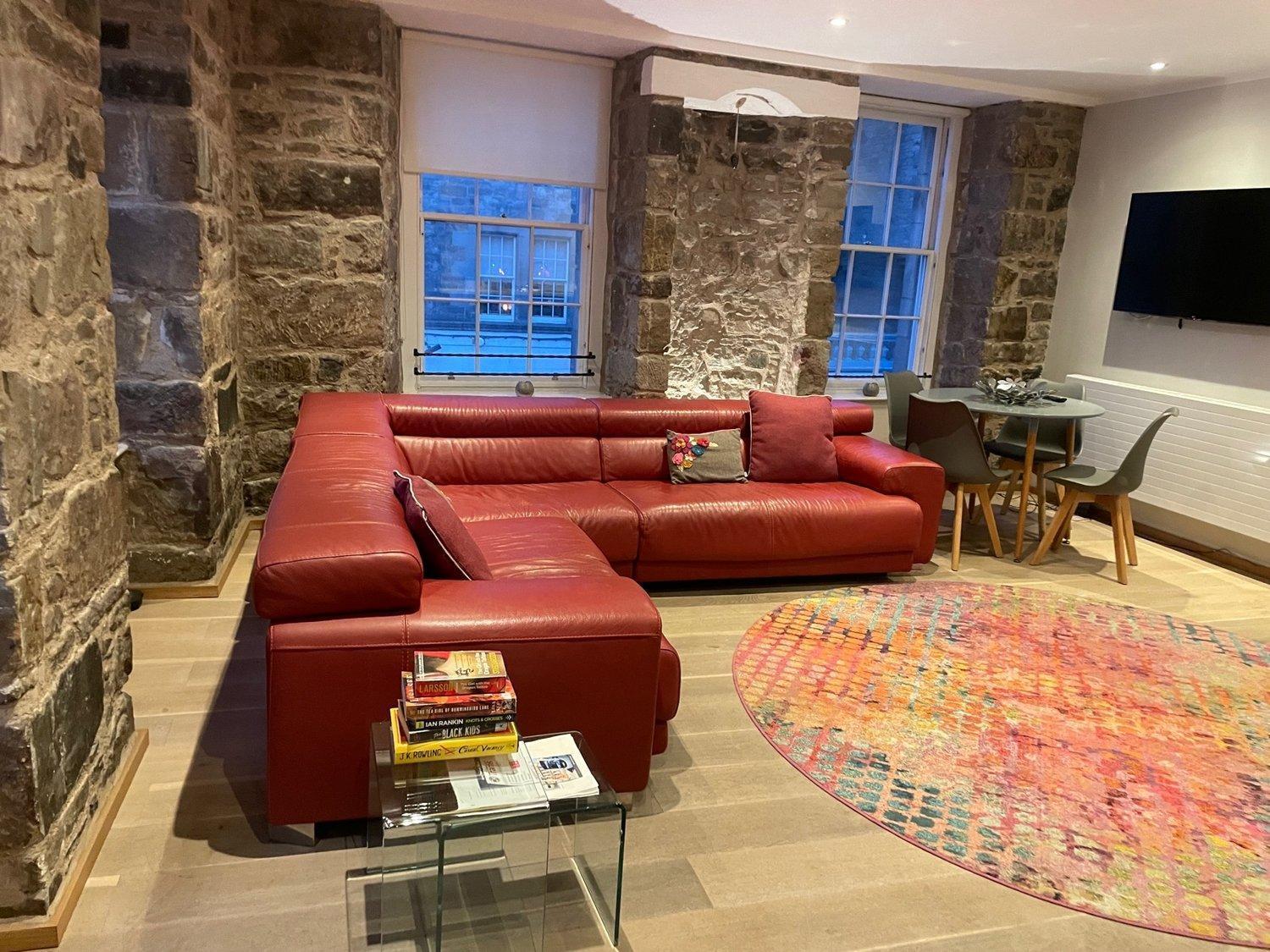 Joivy Elegant Home At The Heart Of The Royal Mile Edinburgh Bagian luar foto