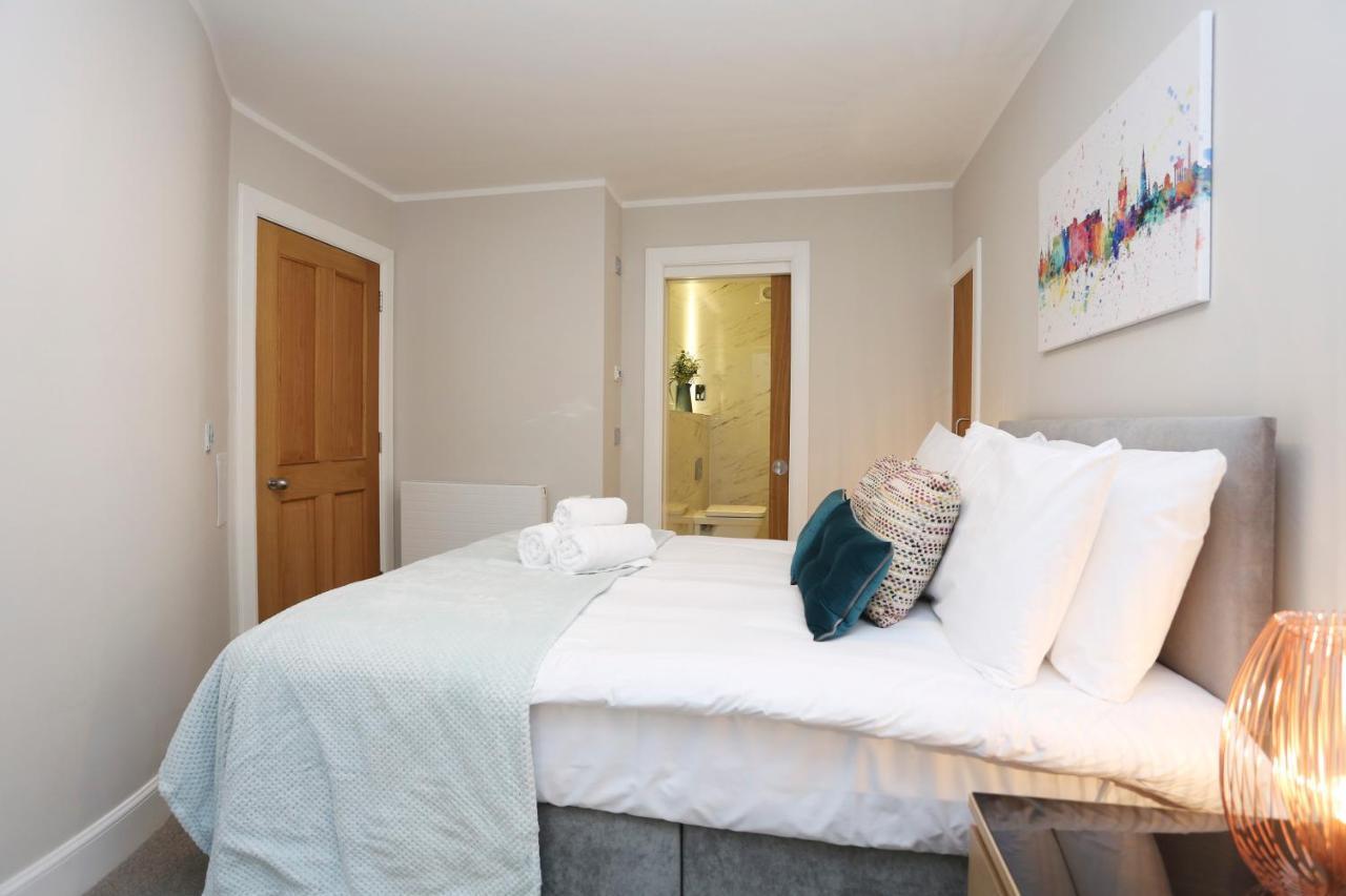 Joivy Elegant Home At The Heart Of The Royal Mile Edinburgh Bagian luar foto