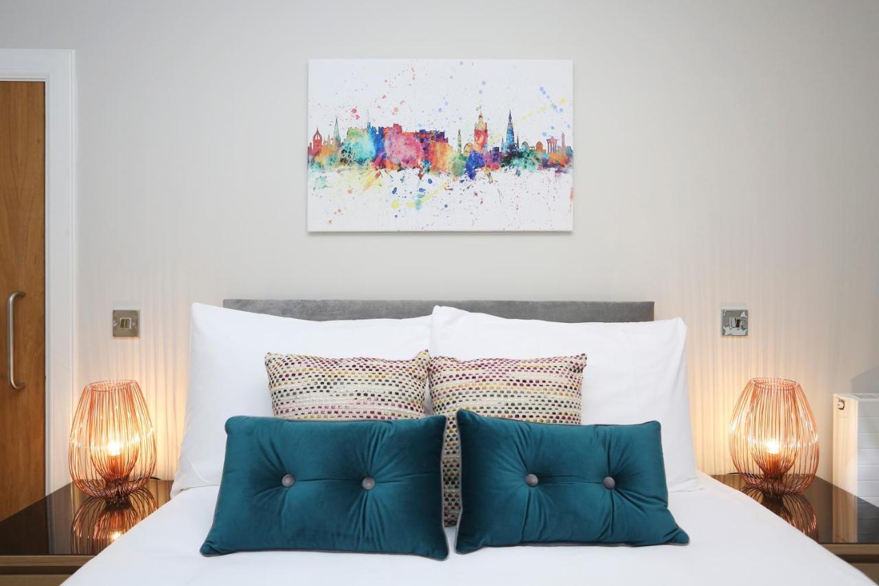 Joivy Elegant Home At The Heart Of The Royal Mile Edinburgh Bagian luar foto
